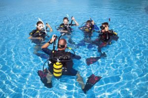 padi scuba diver course pool