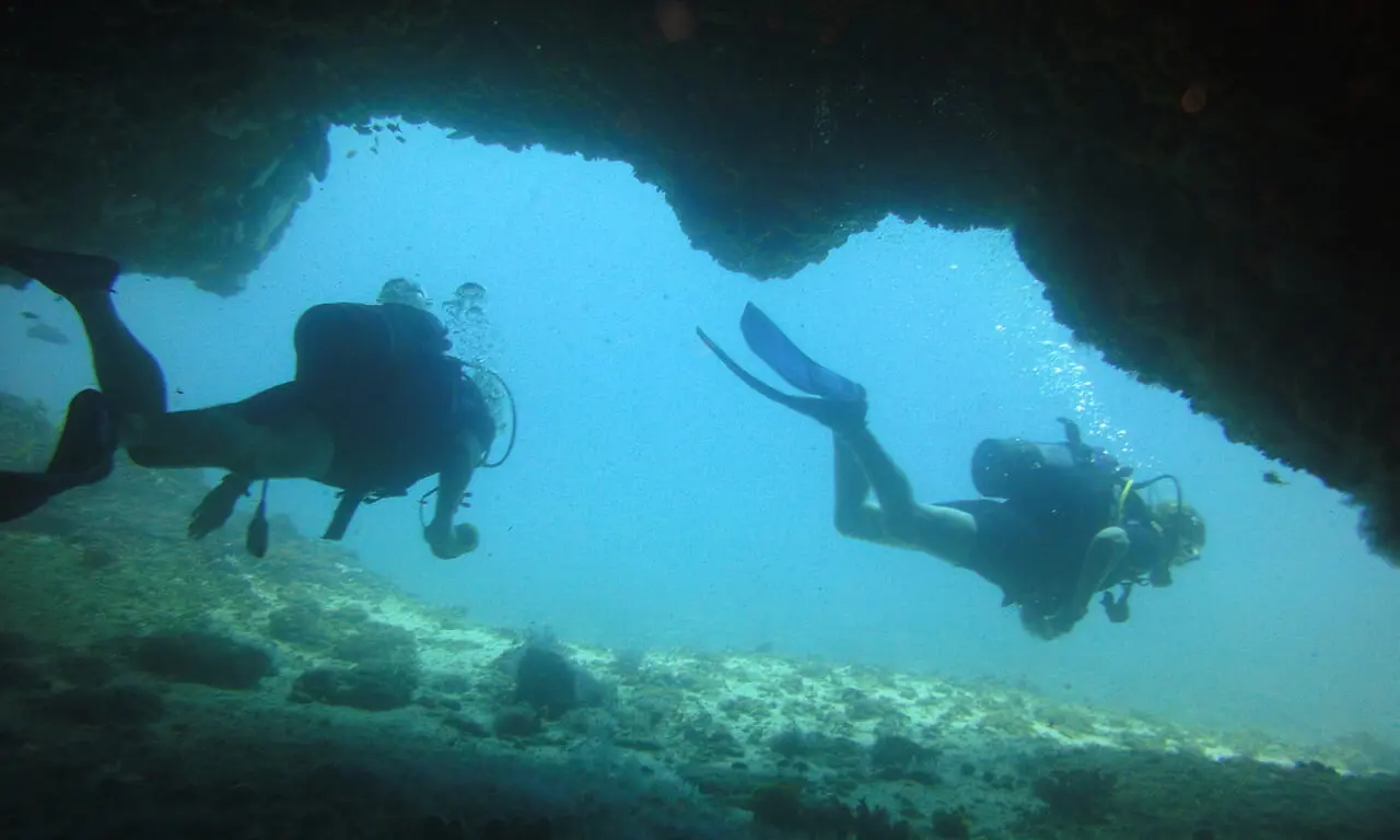 Can I Work to Pay Off My Dive Training
