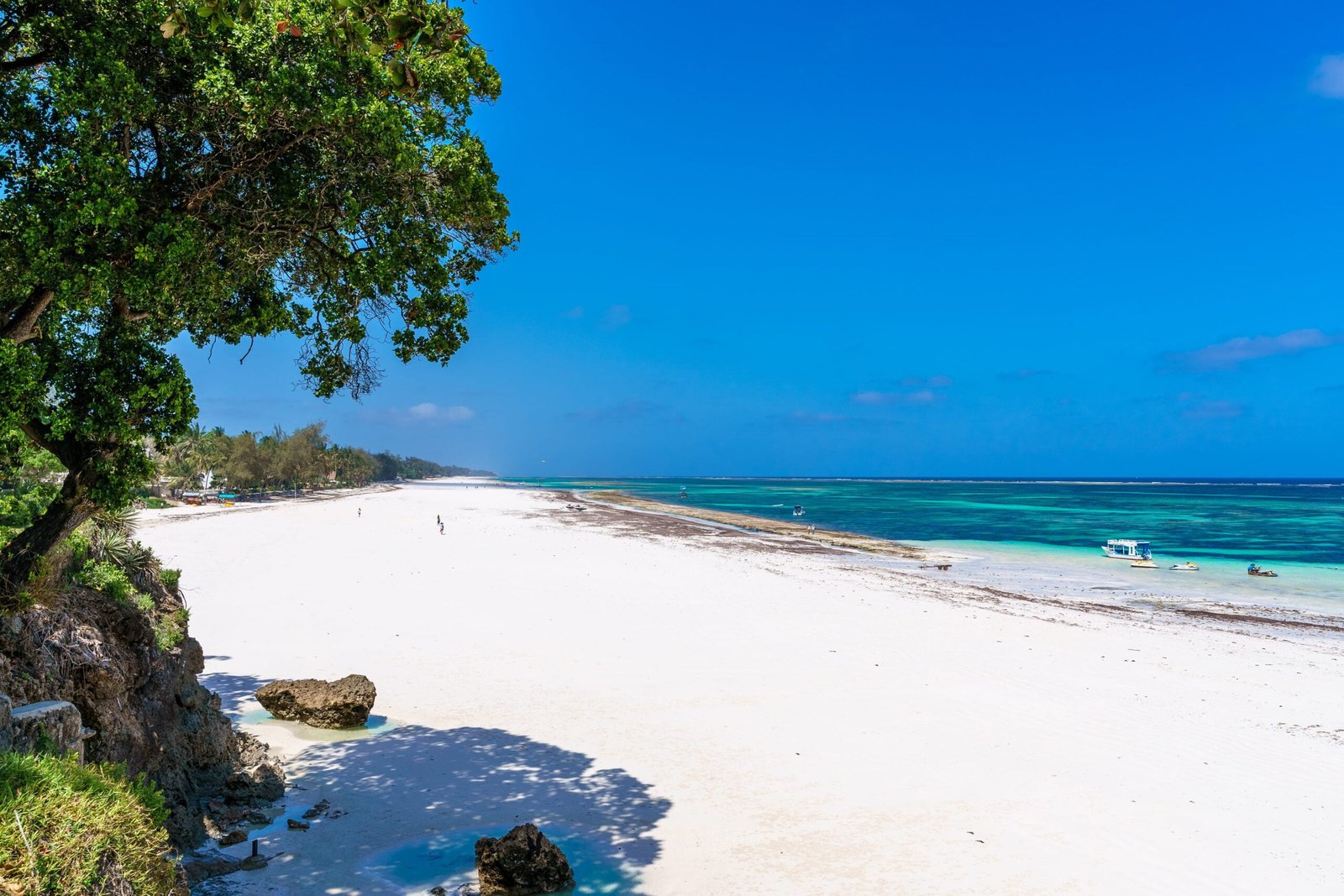 Diani Beach and the Indian Ocean — the coastal setting for a Kenya dive and safari holiday