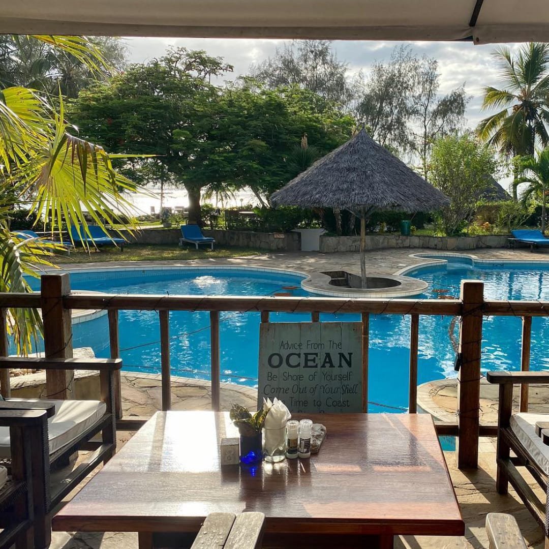 Flamboyant coastal accommodation in Diani