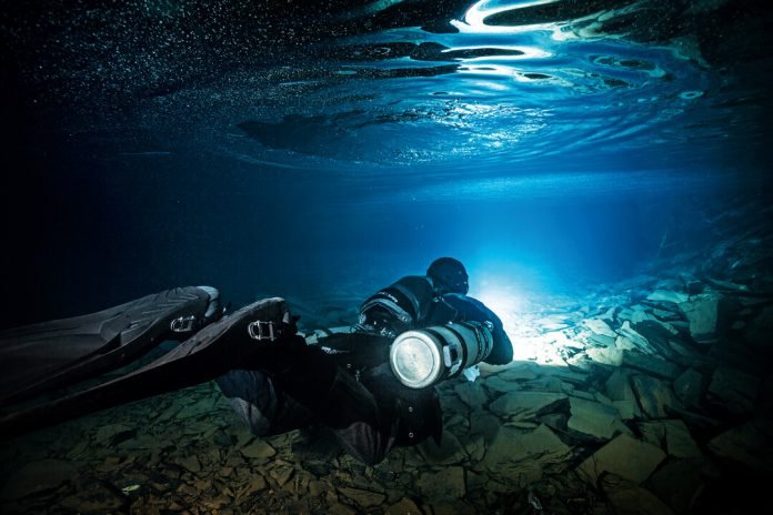 SSI Sidemount Diver