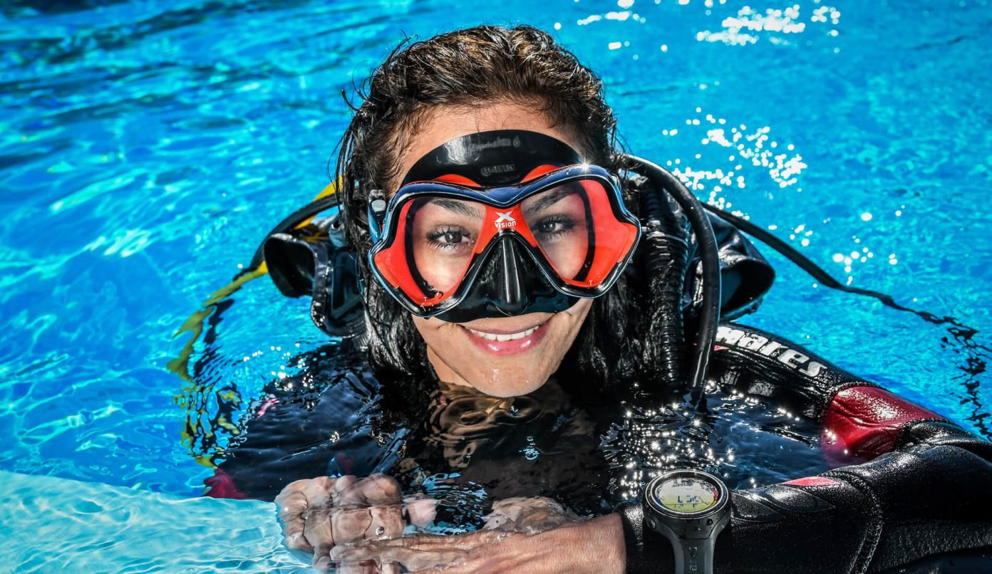 Try scuba diving in a pool