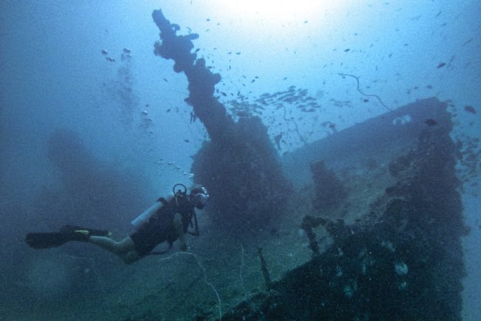 Wreck diving course, MV Alpha funguo Kenya