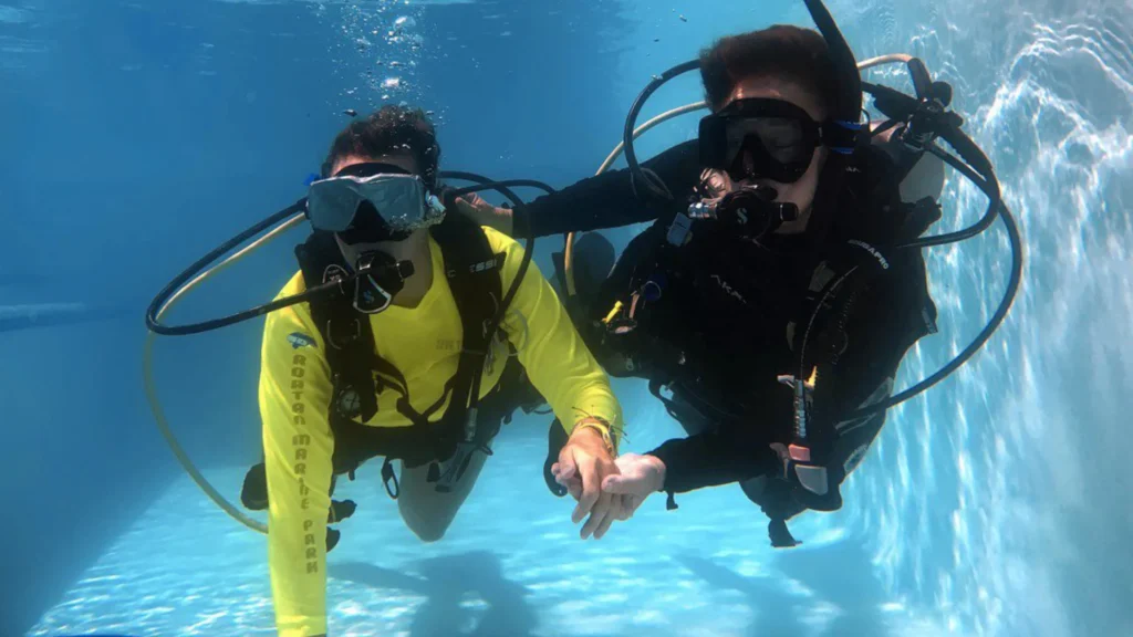 Adaptive diving course Roatan