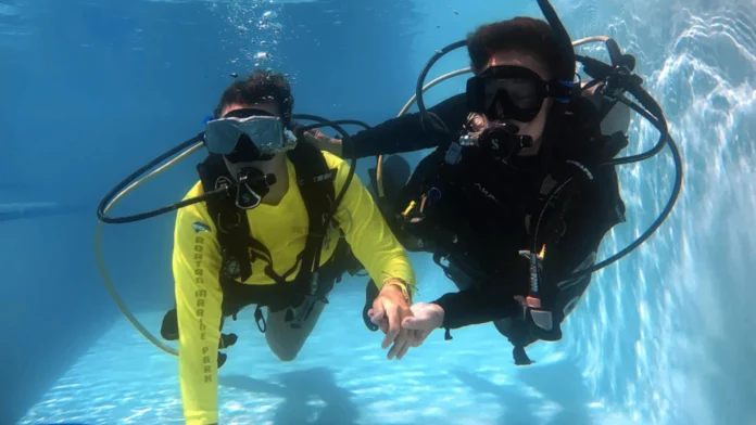Adaptive diving course Roatan